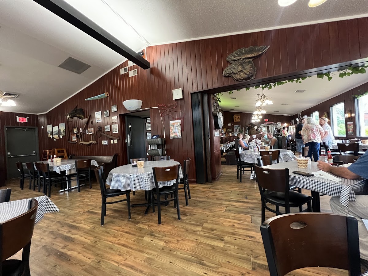 Moose Cafe